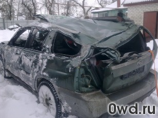 Битый автомобиль Subaru Forester