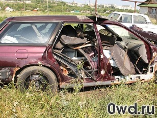 Битый автомобиль Subaru Legacy