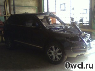 Битый автомобиль Volkswagen Touareg